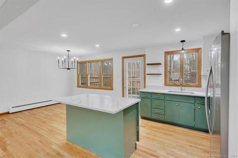44 Walnut Dr, Hebron, CT 06248 photo 1