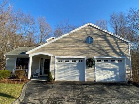 49 Red Cedar Cir #49, Orange, CT 06477