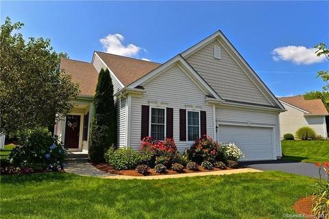 432 Tee Shot Dr #432, Oxford, CT 06478