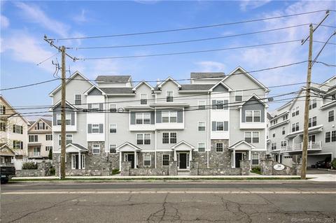 20 3rd St #13, Stamford, CT 06905
