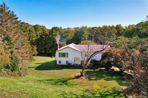 23 Glenbrook Dr, New Milford, CT 06776