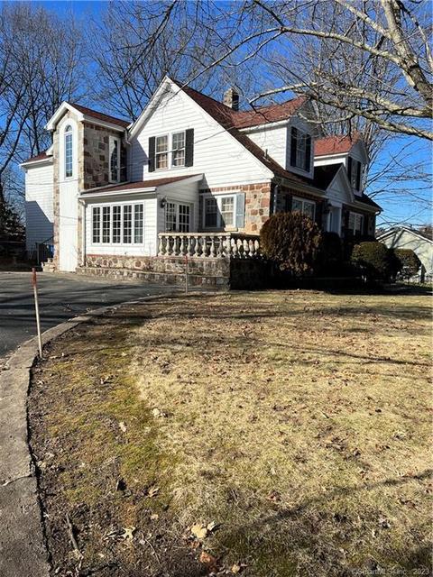 34 Cawley St, Bristol, CT 06010