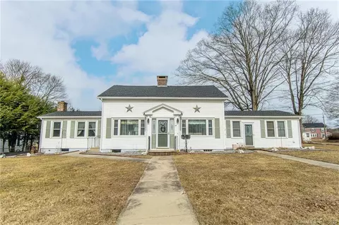 64 Winter St, Killingly, CT 06239 photo 1