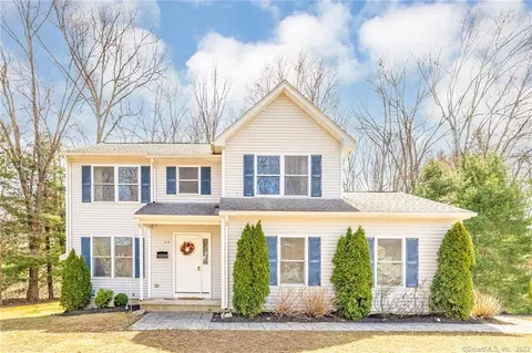 303 Rood Ave, Windsor, CT 06095