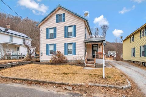68 Mountain Ave, Winchester, CT 06098