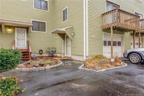 40 Foxon Hill Rd #E12, New Haven, CT 06513