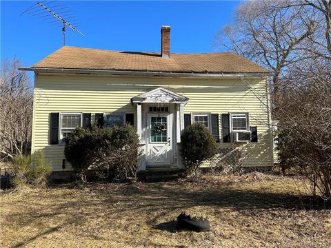 82 Roper Rd, Plainfield, CT 06354