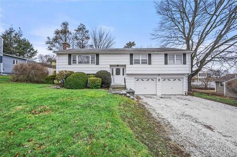 28 Beech St, Trumbull, CT 06611 photo 1
