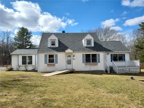 819 East St, Hebron, CT 06248