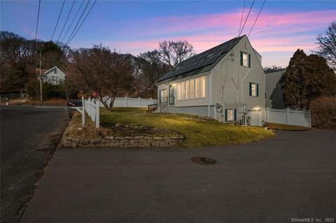 6 Wright St, Shelton, CT 06484