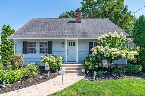 73 Sawyer Rd, Fairfield, CT 06824