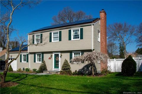 78 Flower House Dr, Fairfield, CT 06824