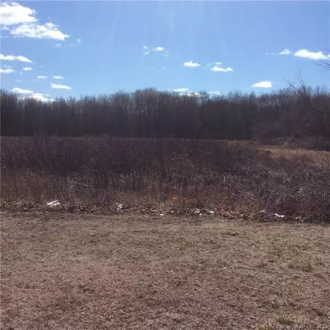 215 Brewer St, East Hartford, CT 06118