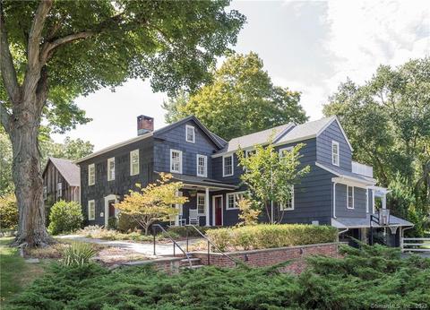 90 Turkey Hill Rd S, Westport, CT 06880