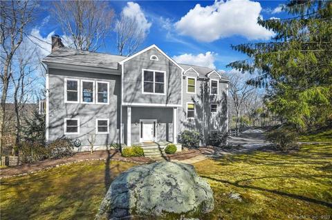 25 Treadwell Ln, Weston, CT 06883