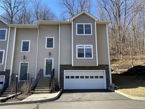 70 Stetson Pl #70, Danbury, CT 06810