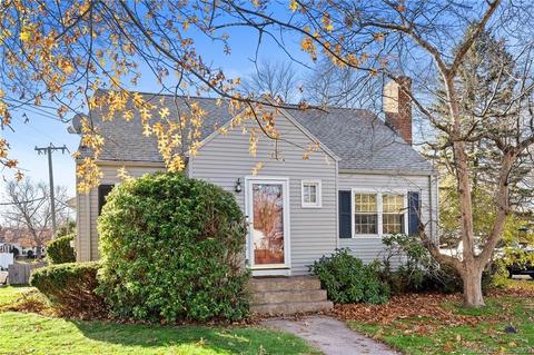 62 Adams St S, Manchester, CT 06040