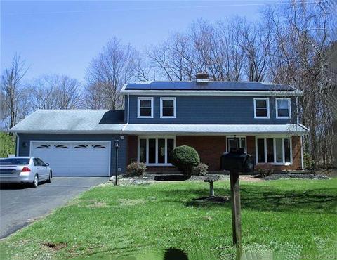 107 Quarry Ln, Meriden, CT 06451