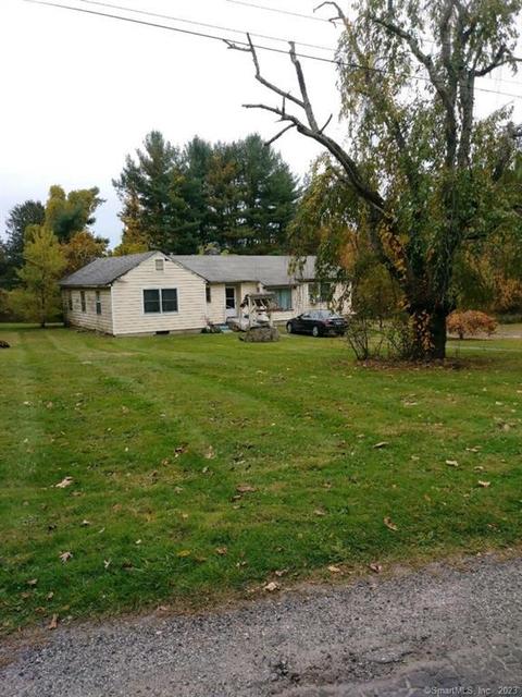 1111 A Cross Rd, Brookfield, CT 06804