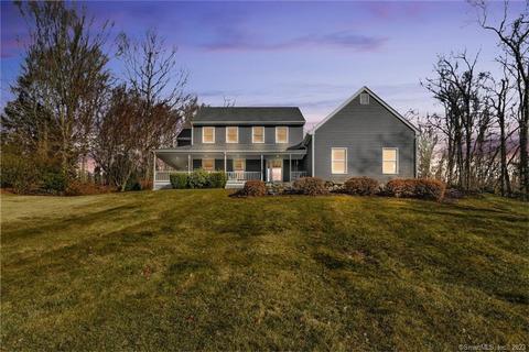 327 Turrill Brook Dr, Southbury, CT 06488