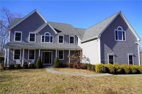 4 Buck Mountain Ct, New Fairfield, CT 06812