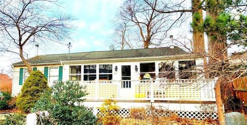 29 Emerson Rd, East Hampton, CT 06424
