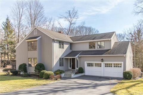 18 Spicewood Ln, Wilton, CT 06897