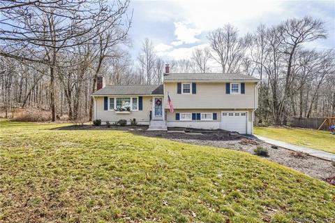 33 Deepwood Dr, Madison, CT 06443