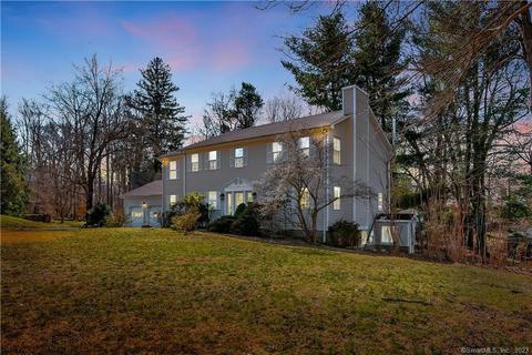 62 Summit Ridge Rd, Stamford, CT 06902