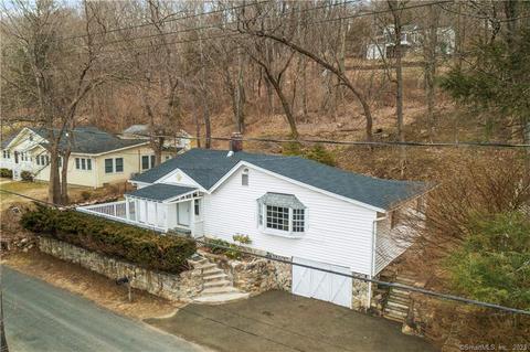106 Malletts Ln, New Milford, CT 06776