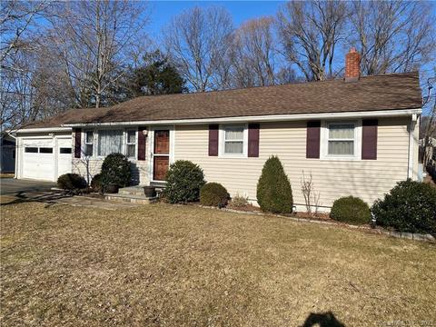 10 Cozy Hollow Rd, Danbury, CT 06810
