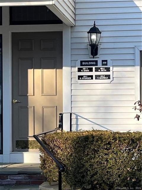 80 N Main St #4B1, Kent, CT 06757