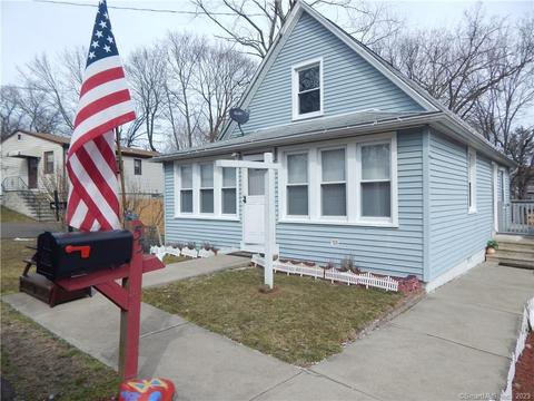 55 Andrews St, West Haven, CT 06516