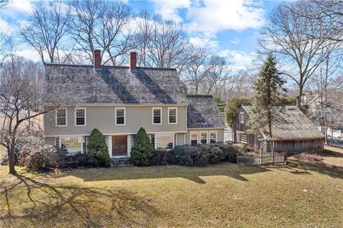 25 Essex Hills Dr, Essex, CT 06426
