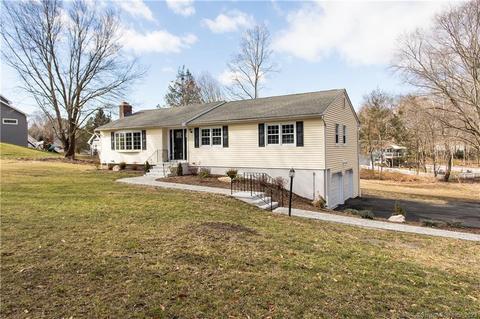 404 Herbert St, Milford, CT 06461