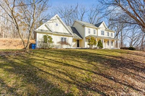15 Orchard Ln, Middlefield, CT 06455
