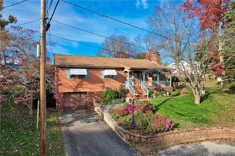 66 Restwood Dr, Waterbury, CT 06705