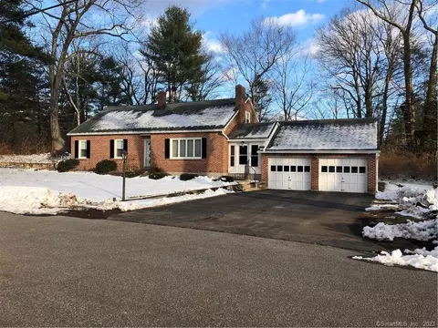 70 Spruce Dr, Torrington, CT 06790 photo 1