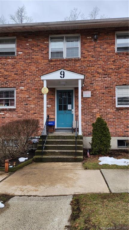 5 Treat St #9A, West Haven, CT 06516
