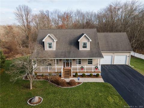 215 Pautipaug Hill Rd, Sprague, CT 06330