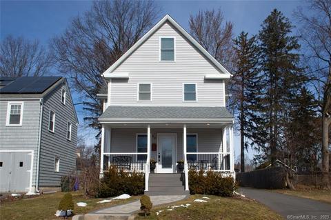 20 Meadowbrook Rd, West Hartford, CT 06107