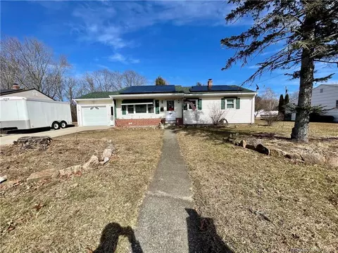 106 Adelaide St, Killingly, CT 06239 photo 1