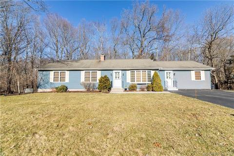 4 Midland Dr, Wallingford, CT 06492