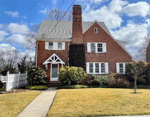 32 Van Buren Ave, West Hartford, CT 06107
