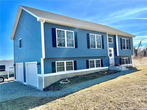 82 Brown Rd, Voluntown, CT 06384