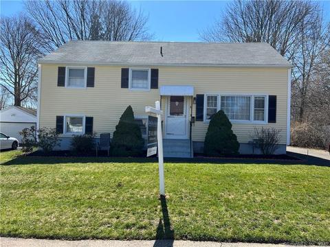 76 Morgan Ln, Hamden, CT 06518