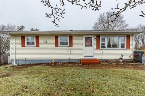 28 Major Dr, Plainfield, CT 06374