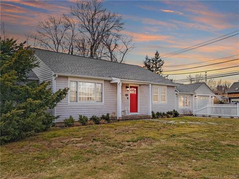 512 Anderson Ave, Milford, CT 06460