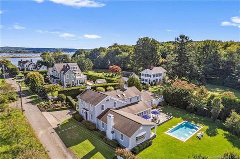12 Racketts Ln, Essex, CT 06426