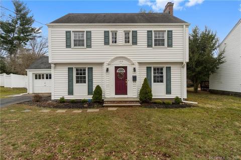 109 Gillies Rd, Hamden, CT 06518